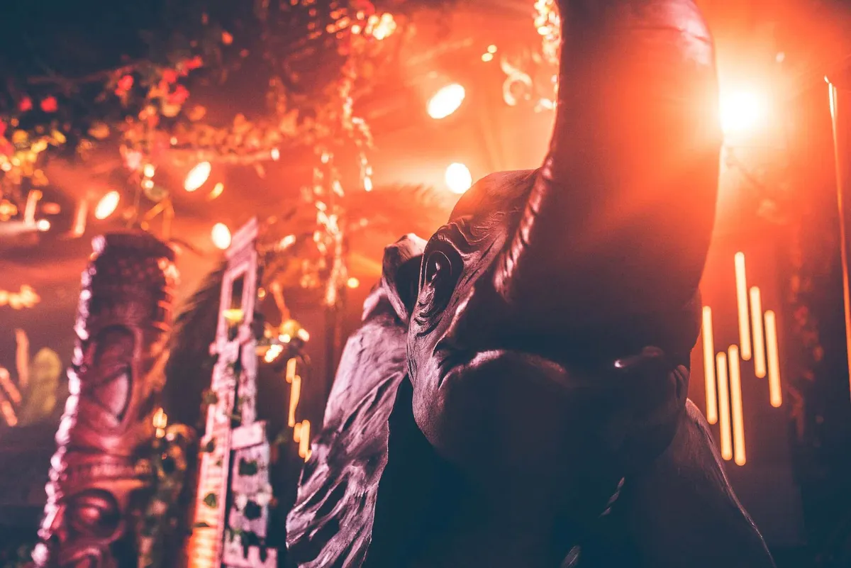 Performers entertaining at jungle-themed event