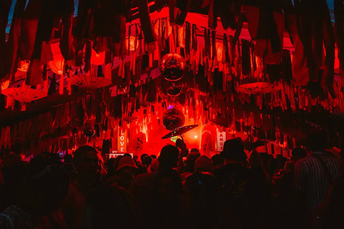 Nighttime lighting and production design at El Dorado
