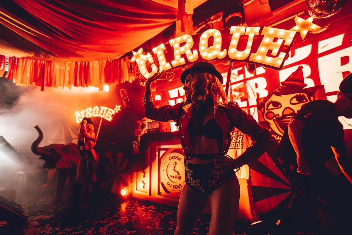 Lighting effects enhancing theatrical circus experience